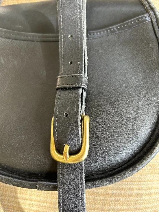 Vintage Black Leather Coach Bag - Picture 8 of 11